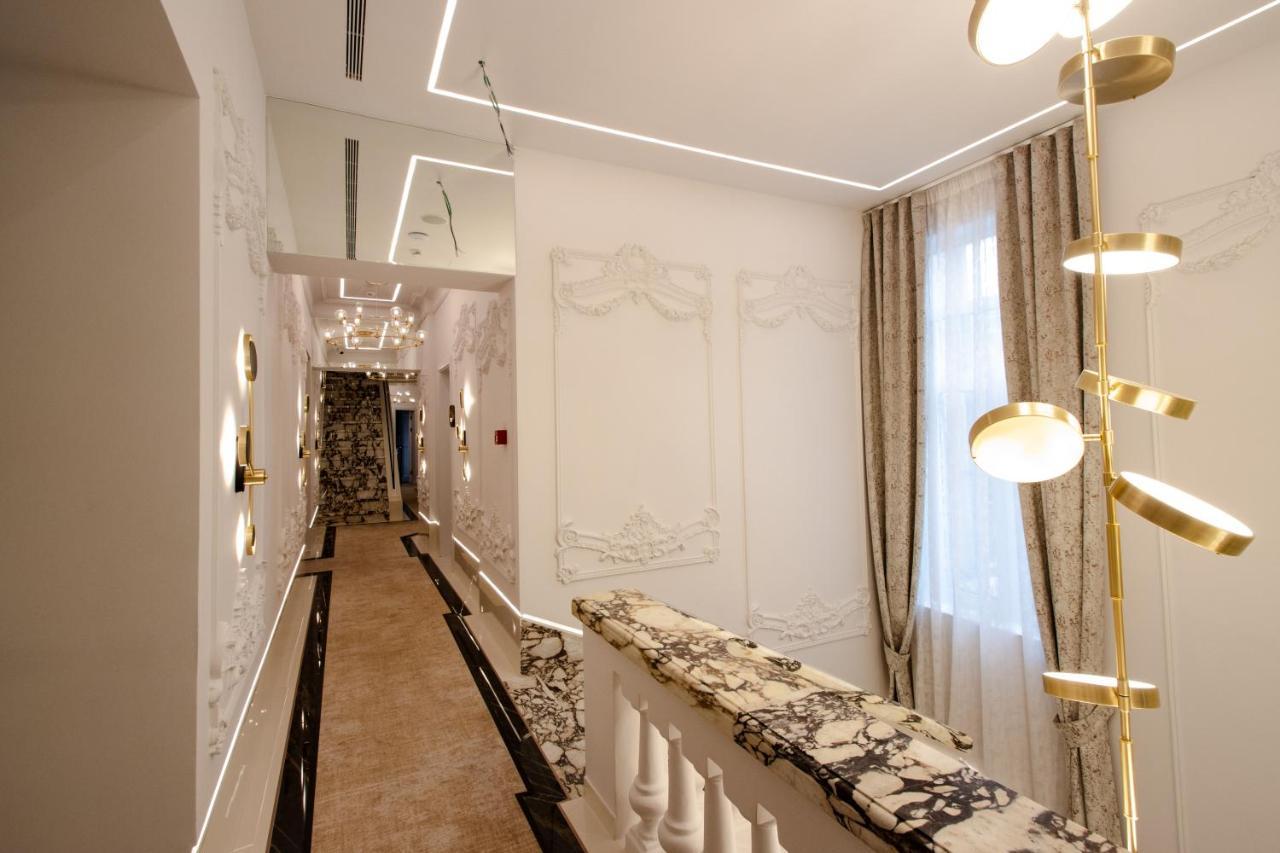 The Crown Boutique Hotel & Spa Tirana Zewnętrze zdjęcie